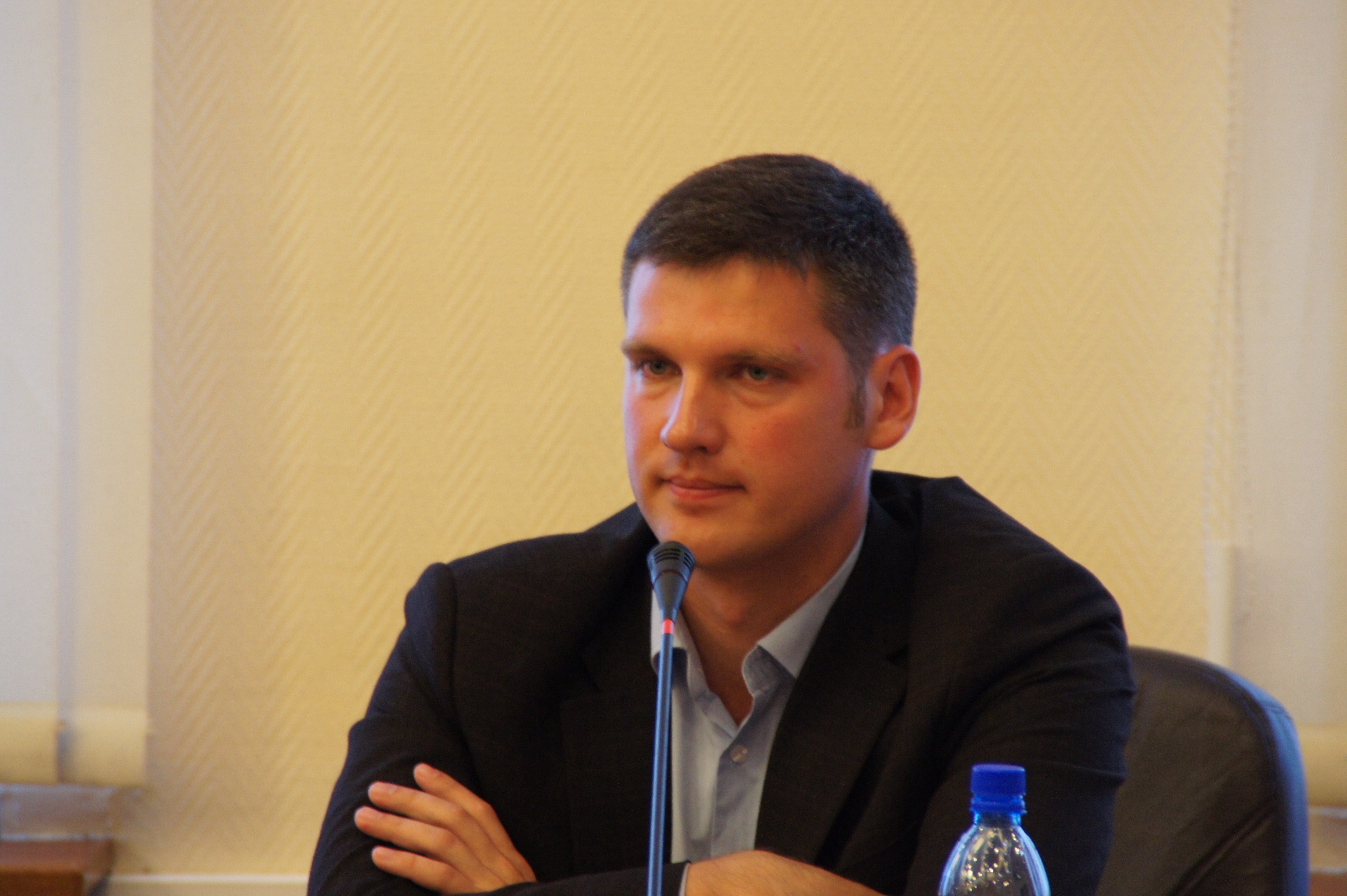 Kruglyj stol patentnaya zashita lekarstvennyh sredstv  Roman Shabrov partner BRACE